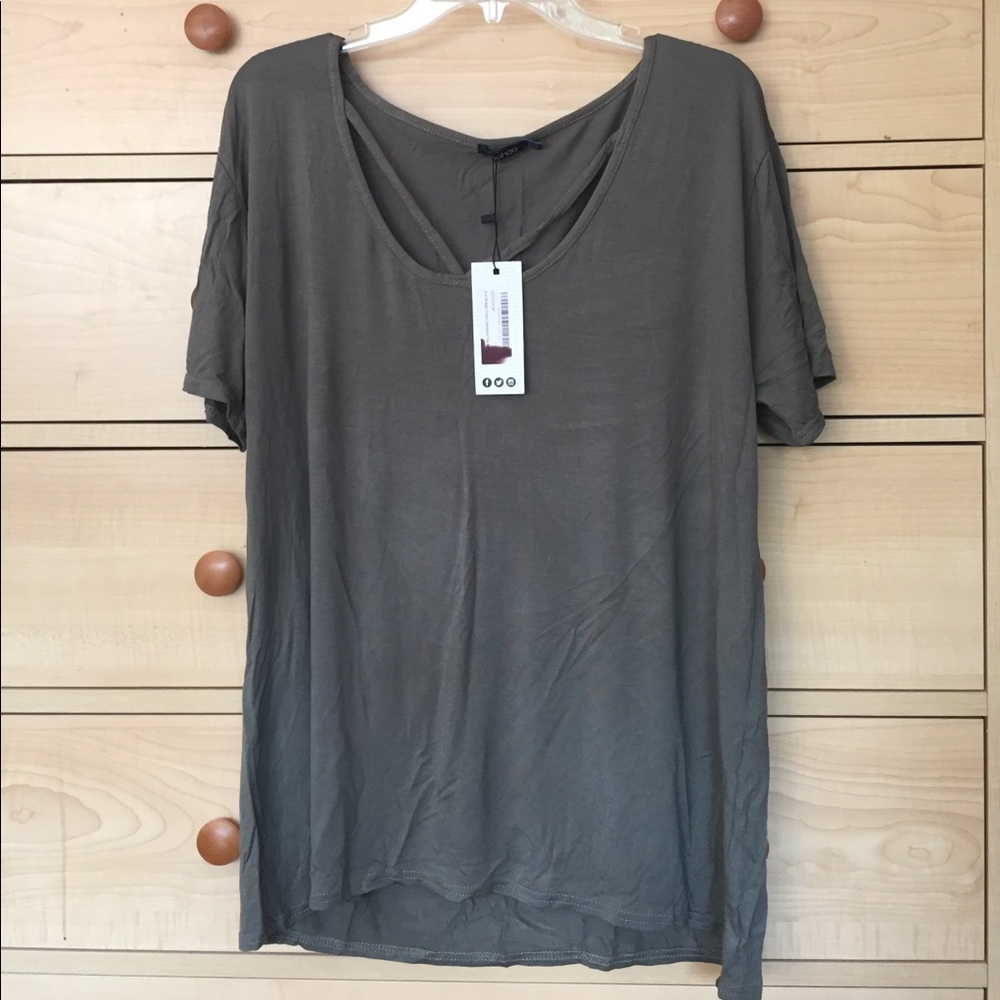 Brand new Boohoo oversized tee