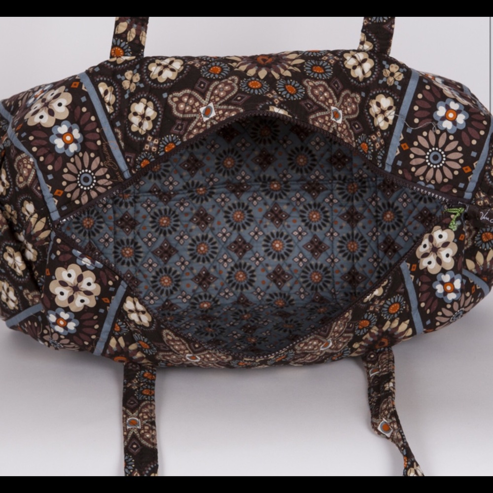 4 Vera Bradley large duffle bags - Picture 4 of 8