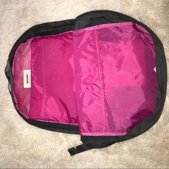 SOLD!! Incase Backpack - Picture 3 of 3