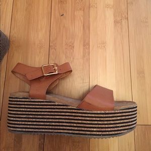 BRAND NEW wedges size 8! Boohoo
