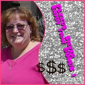 Meet your Posher, Debbie