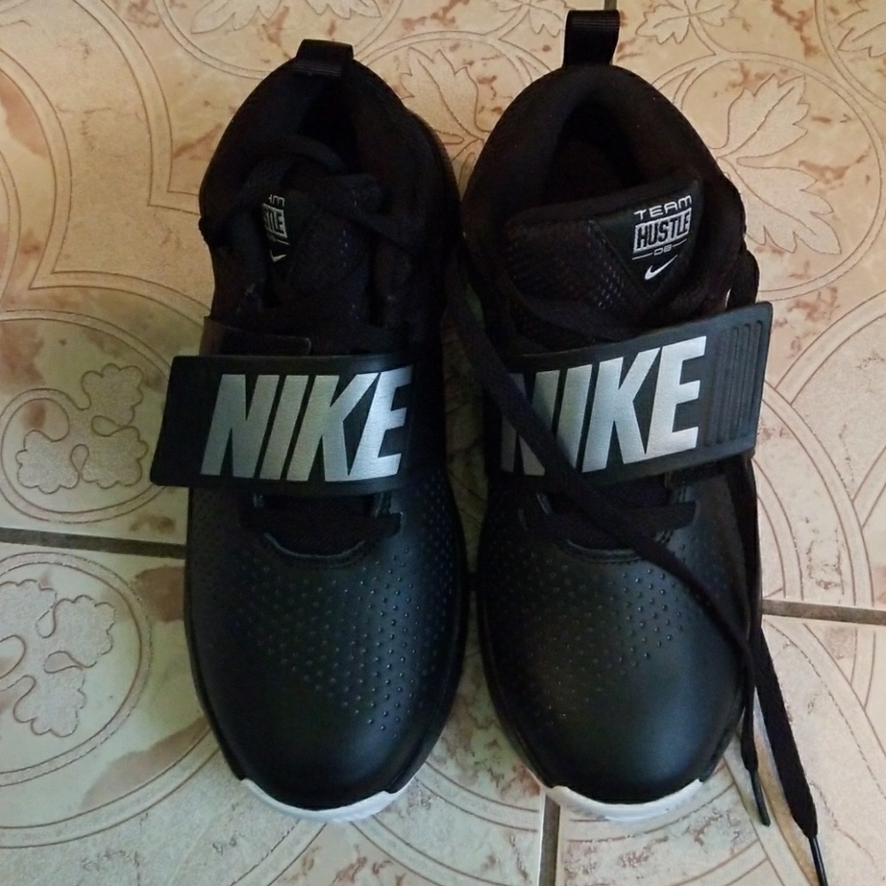 Black silver Nike  sneakers