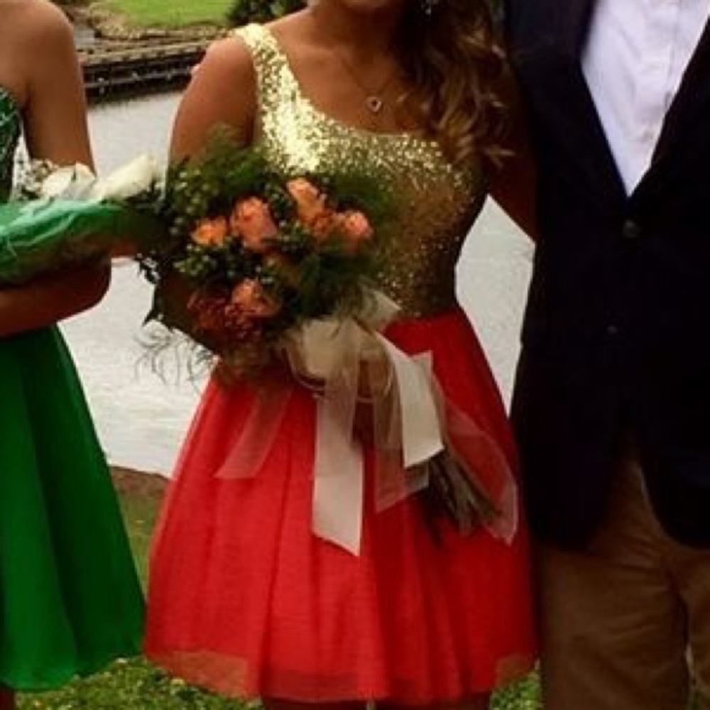 Homecoming dress size M