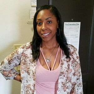 Meet your Posher, Christina