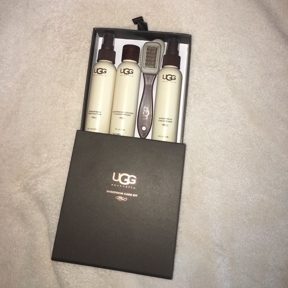 Ugg sheepskin care kit