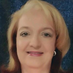 Meet your Posher, Cynthia