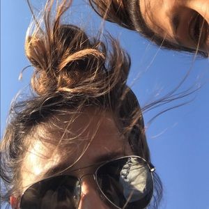 Meet your Posher, Courtney