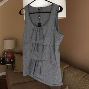 Tank top with ruffles in middle