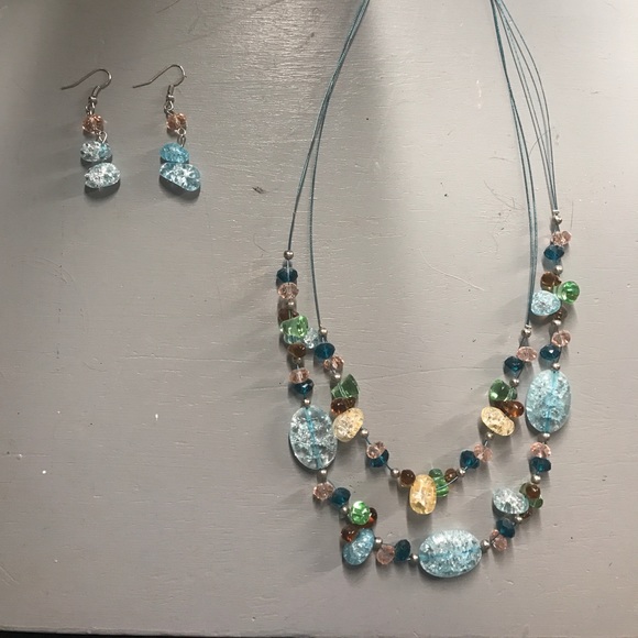 Gorgeous Stone Beaded Necklace/Earring Set - Picture 2 of 7