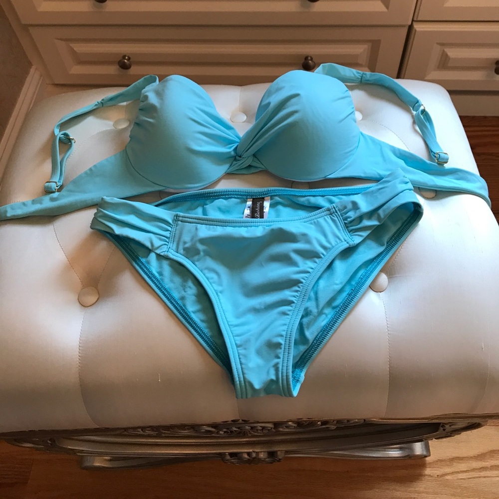 2 piece Tommy Bahama 2017 season bathing suit