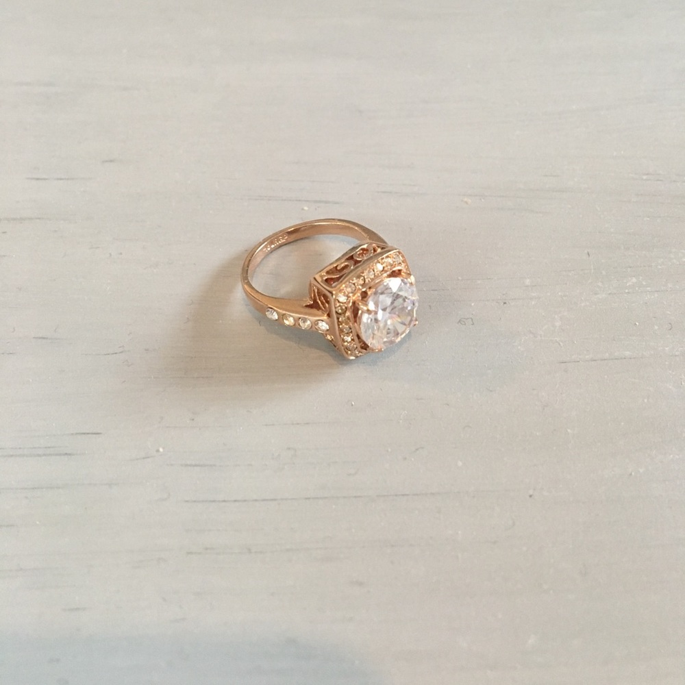 Rose-Gold Colored Cocktail Fashion Ring