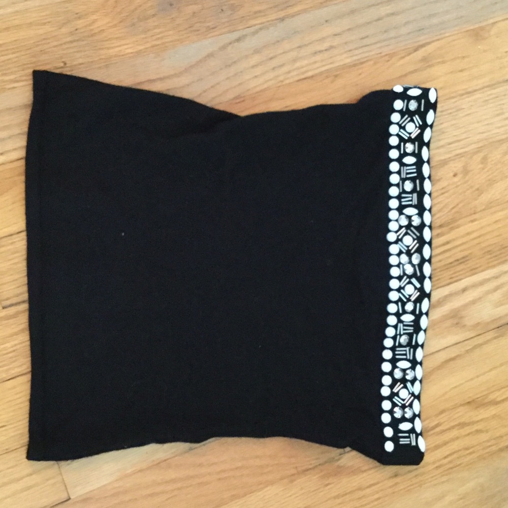White House Black Market size XS