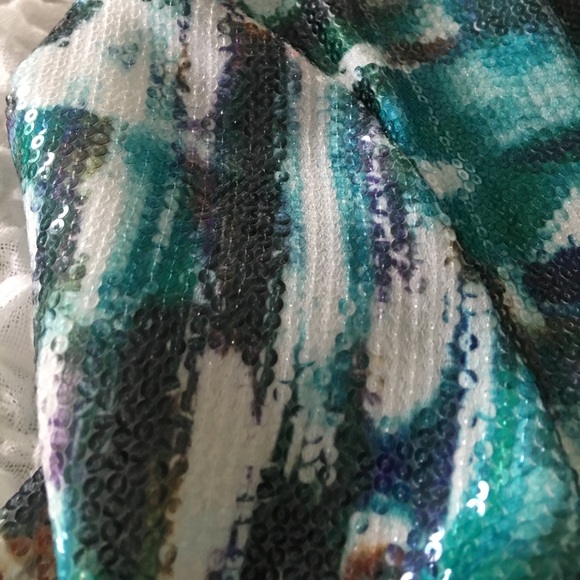 Gorgeous sequined short blazer✨ - Picture 6 of 6