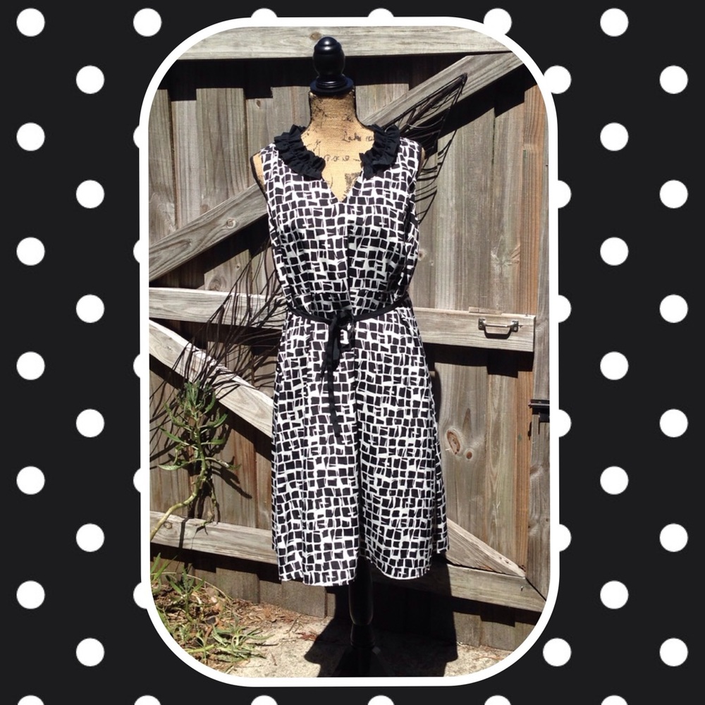 NWT Merona Black White Print Ruffle Dress 12