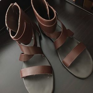 Brown Ana Sandals 🤤😍