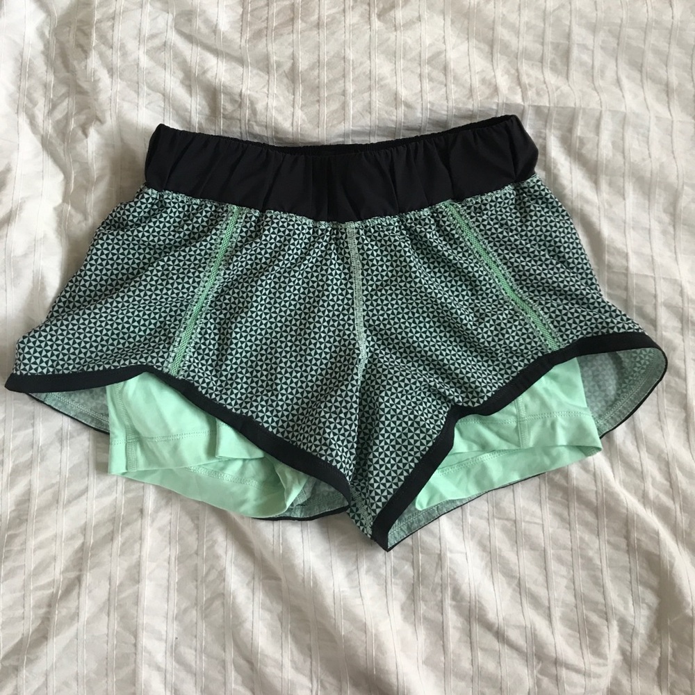 lululemon "in a flash" mint & black shorts