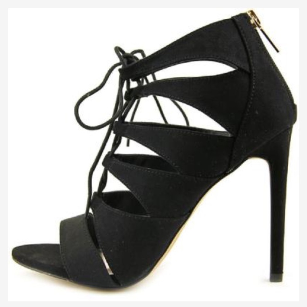 LN: Madden Girl Raceyy size 9