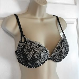 Victoria's Secret 'Sexy Little Things' Bra