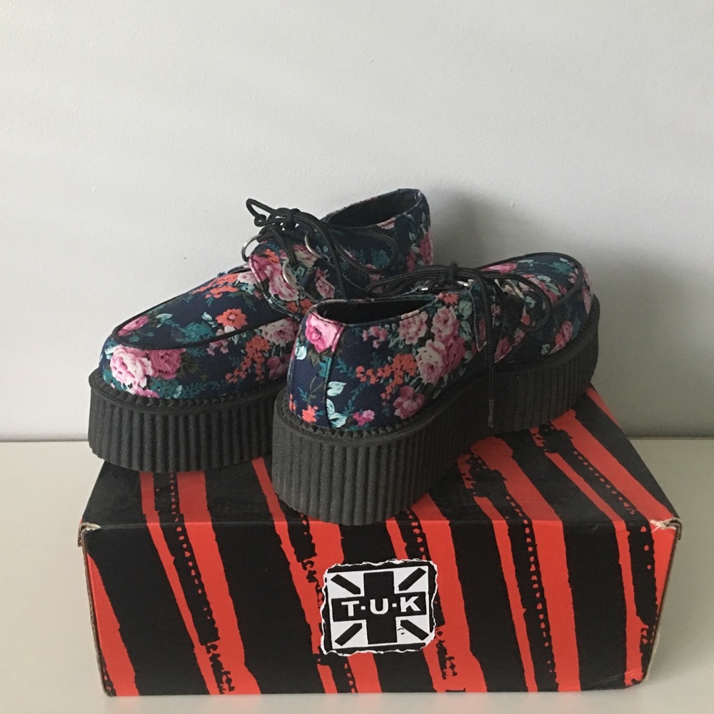 T.U.K Floral Mondo Creepers