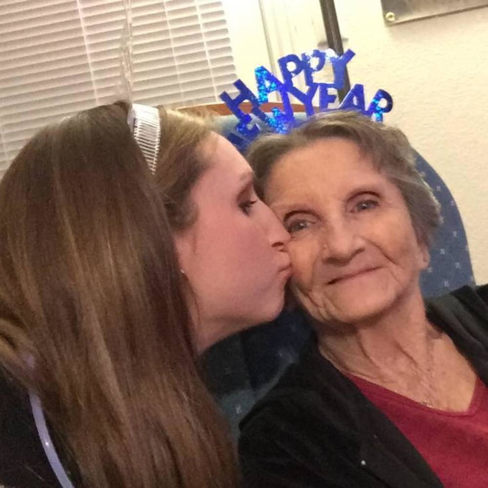 Meet your Posher, Lauren