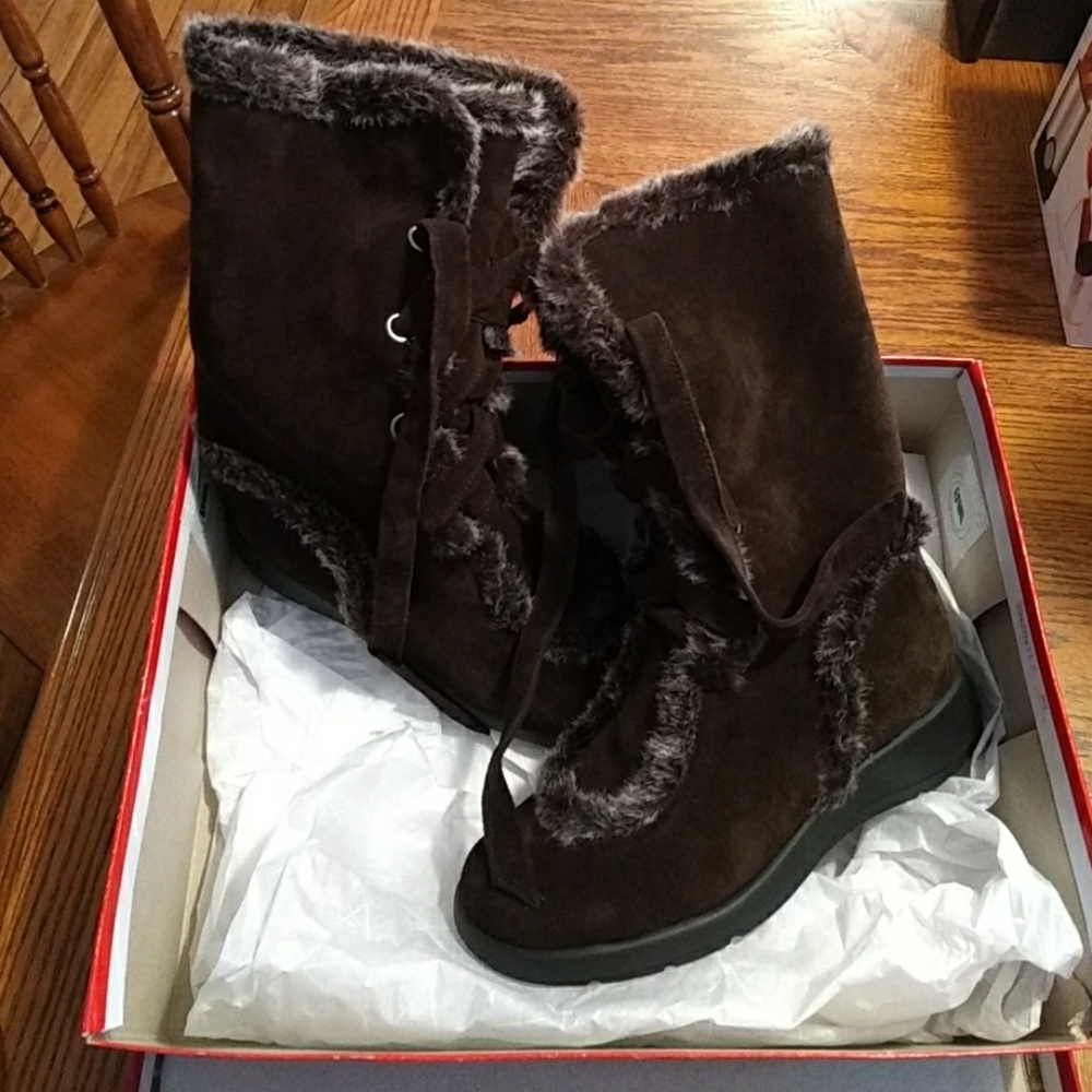 Boots- AEROSOLES-NEW