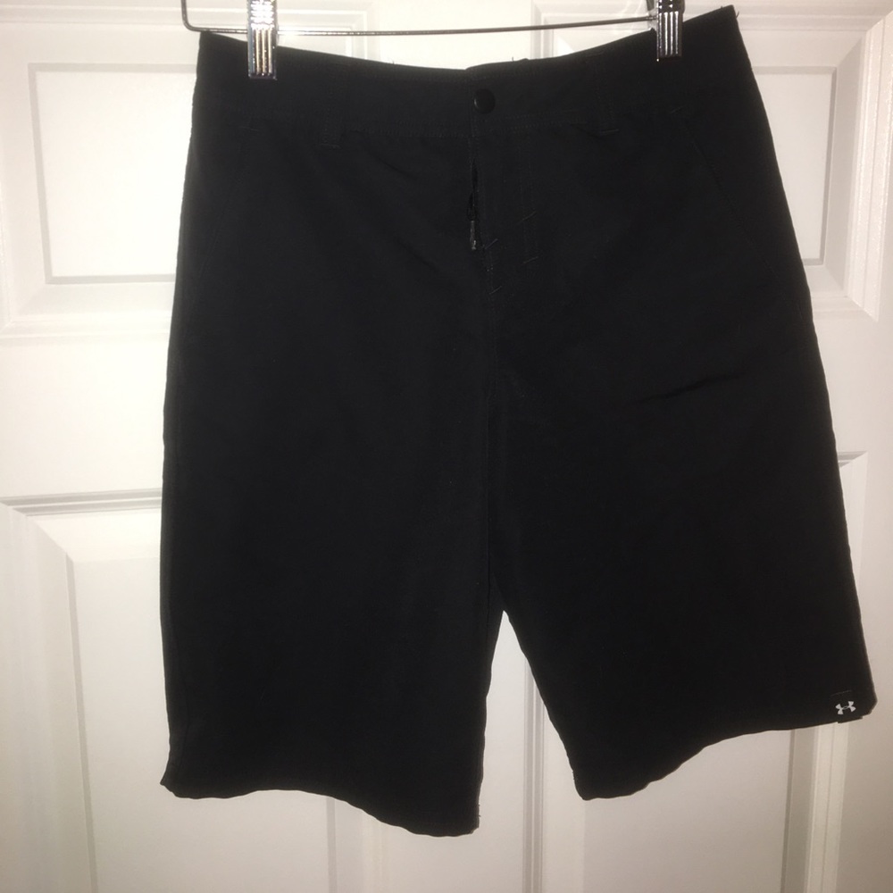 EUC boys Under Armour Golf shorts