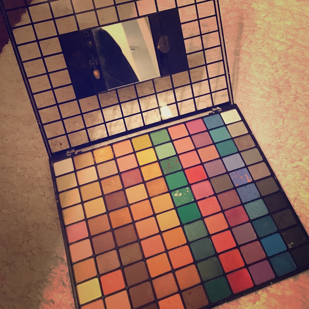 🌸100 color eye shadow pallet🌸