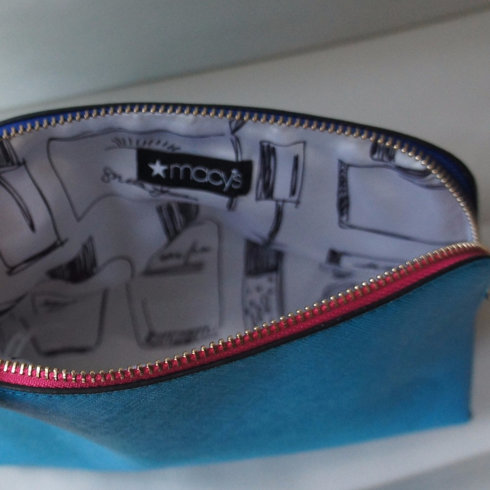New Macy's Cosmetic Bag - Blue - Picture 5 of 6
