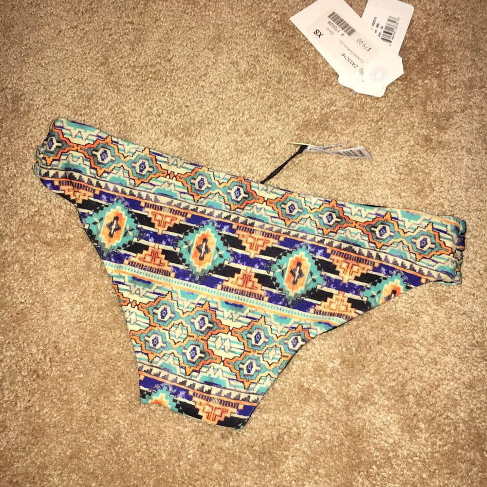 L Space Estella bottom in the color sand