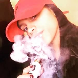 Meet your Posher, Ely