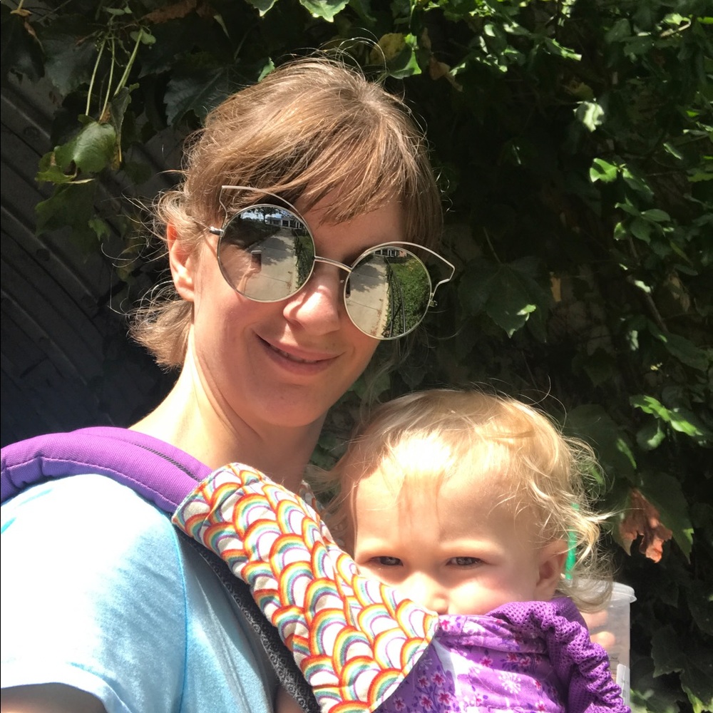 Meet your Posher, Laurel