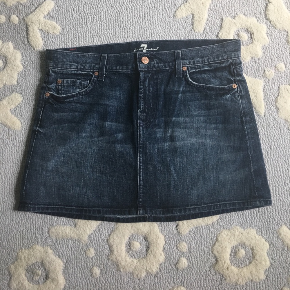 NWT 7 for all mankind Denim Skirt Size 30💋