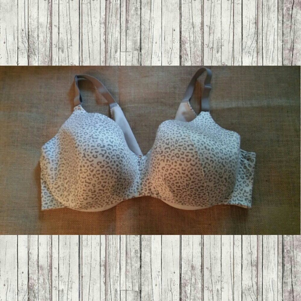 SOLD! CACIQUE Bra 46DDD
