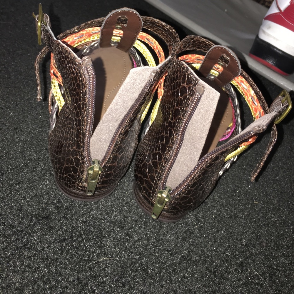 Worn once zip up sandals! - Picture 2 of 2