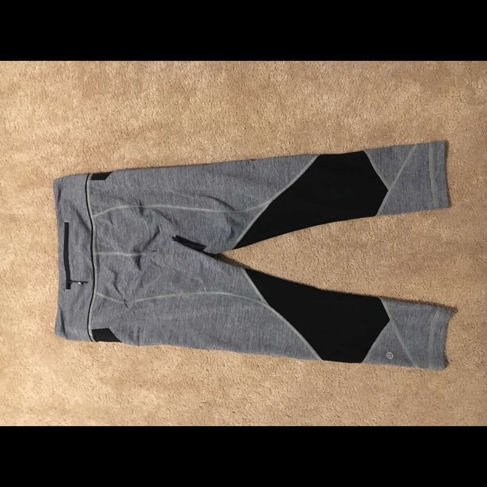 Luluemon size 4 Luxtreme leggings