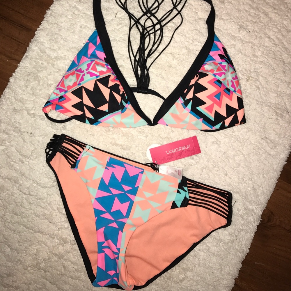 Xhileration bikini💗
