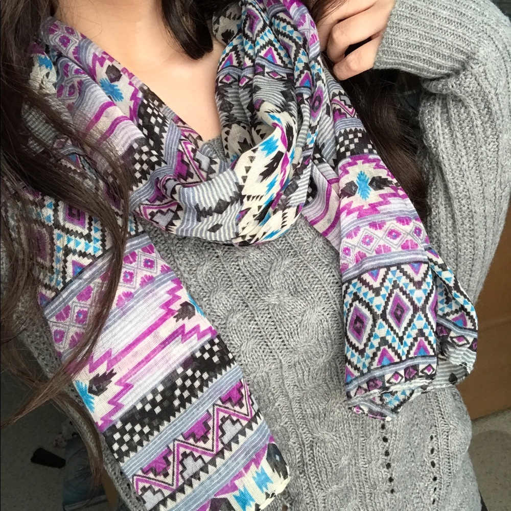 Cute purple tribal scarf ✨💜