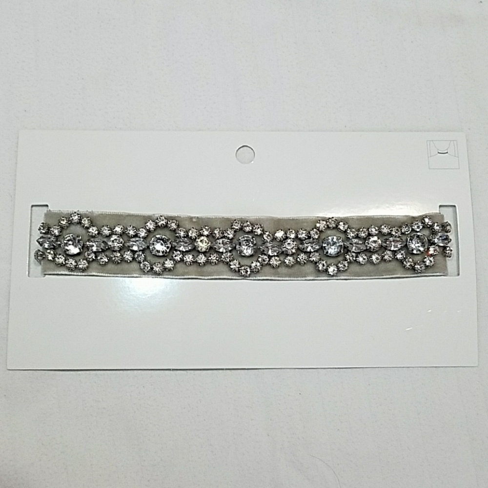 NWT H&M Jeweled Choker
