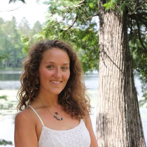 Meet your Posher, Claire