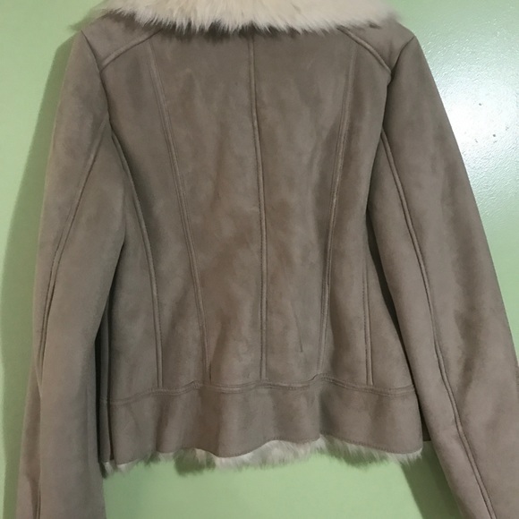 New never been worn jacket. - Picture 3 of 4