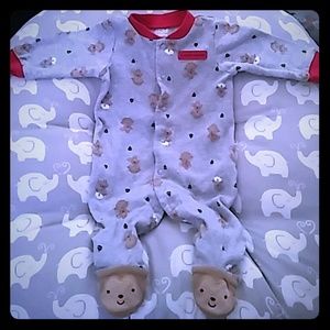 Adorable Neutral sleeper