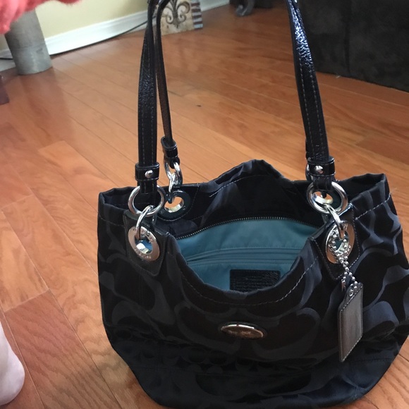 ☀️☀️new sale price☀️☀️ Coach hobo - Picture 1 of 3