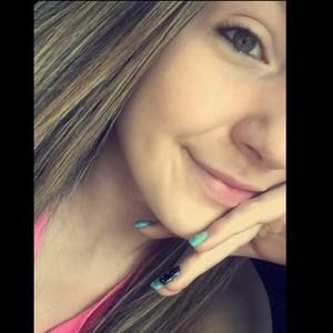 Meet your Posher, Alyssa