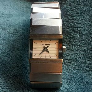 Nixon The Siren Watch