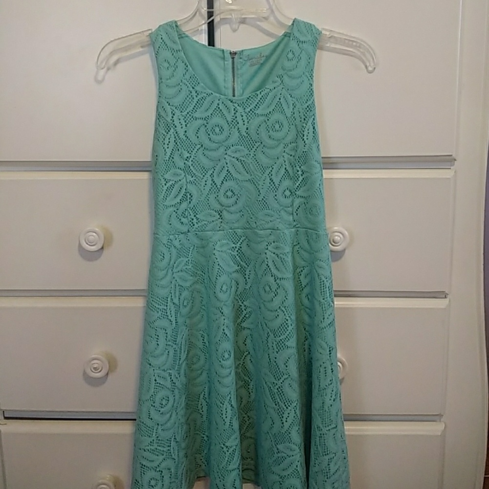 laced green dress