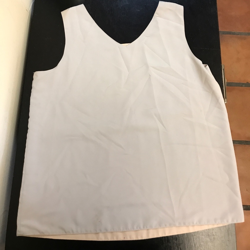 Reversible Tank