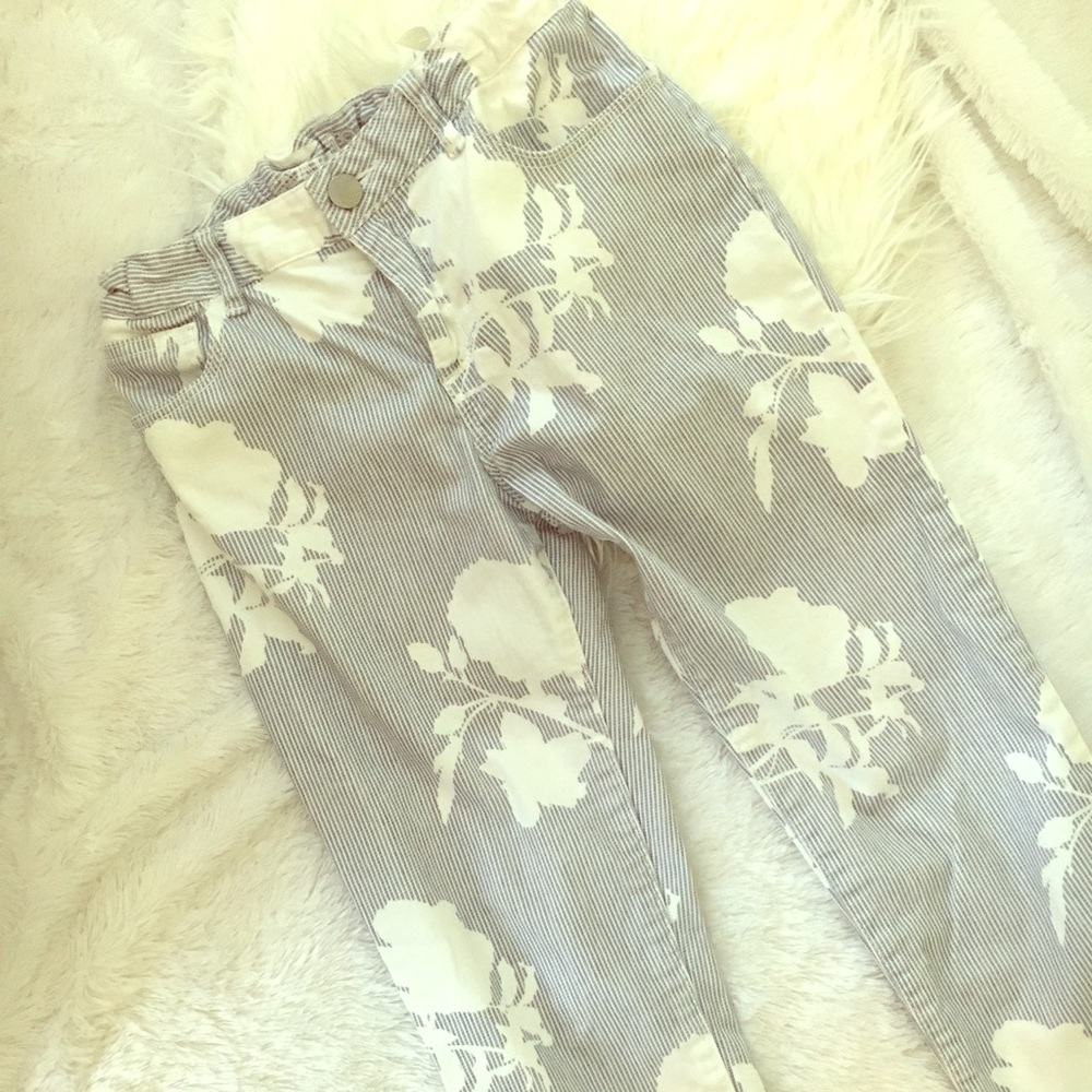 GAP - Striped and White Flower Print Pant. NEW!