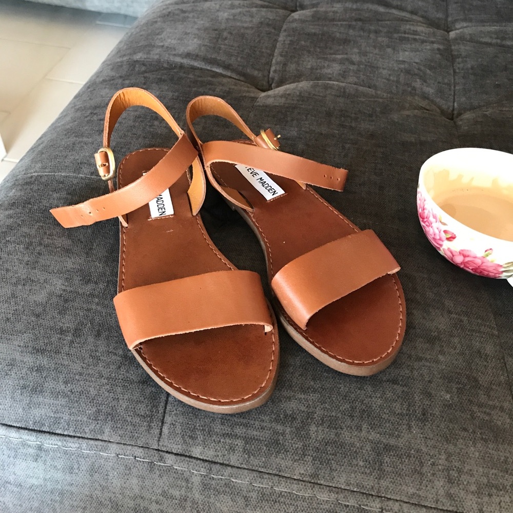 Steve Madden brown sandals