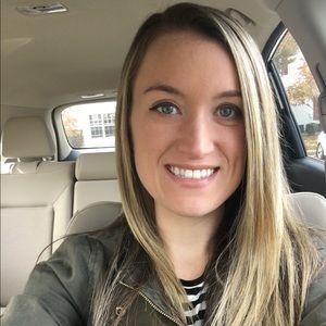 Meet your Posher, Dayna