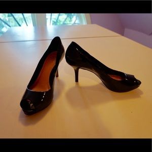 Vince Camuto black peep-toe patent heels
